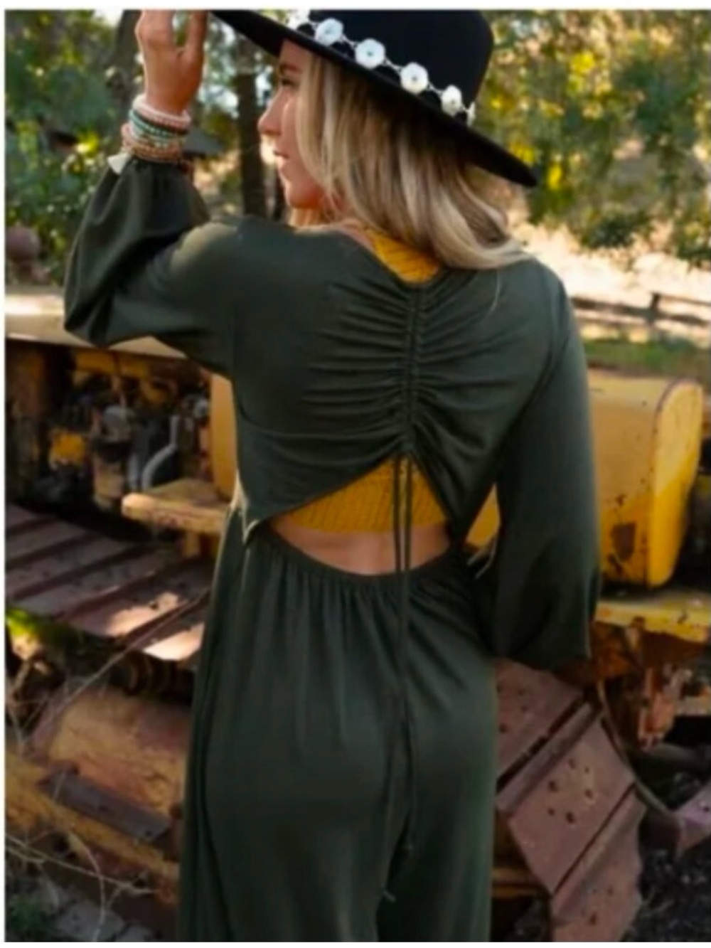 Three Bird Nest Intentions Open-Back Jumpsuit Stretchy Wide Leg Ruffle Size XL